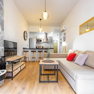 Appartement Cozy Flat With Common Pool & Parking - Center By Rems, Málaga